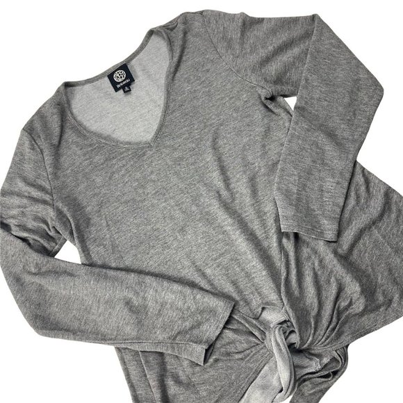 BOBEAU TOP GRAY LONG SLEEVELES NECK  -V - Picture 3 of 8